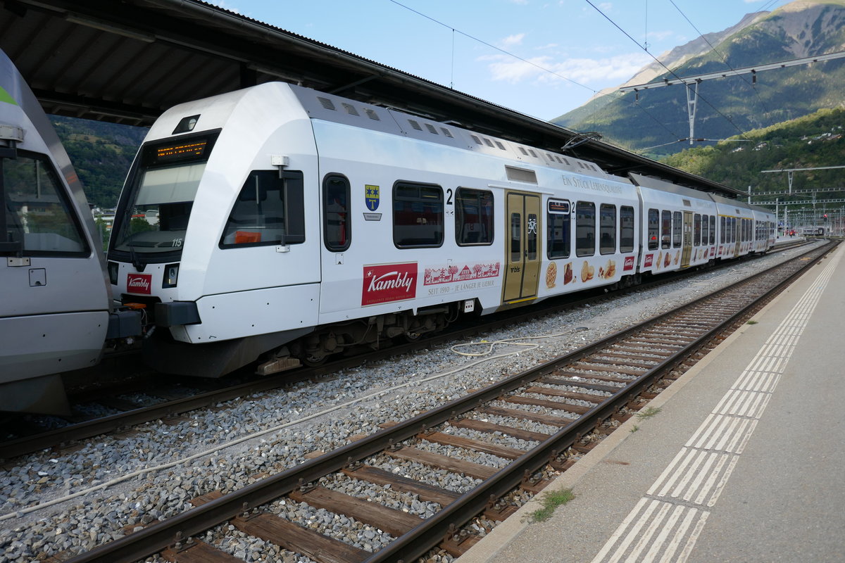BLS RABe 535 115  Trubschachen II  mit Kably Werbung am 23.7.18 in Brig.