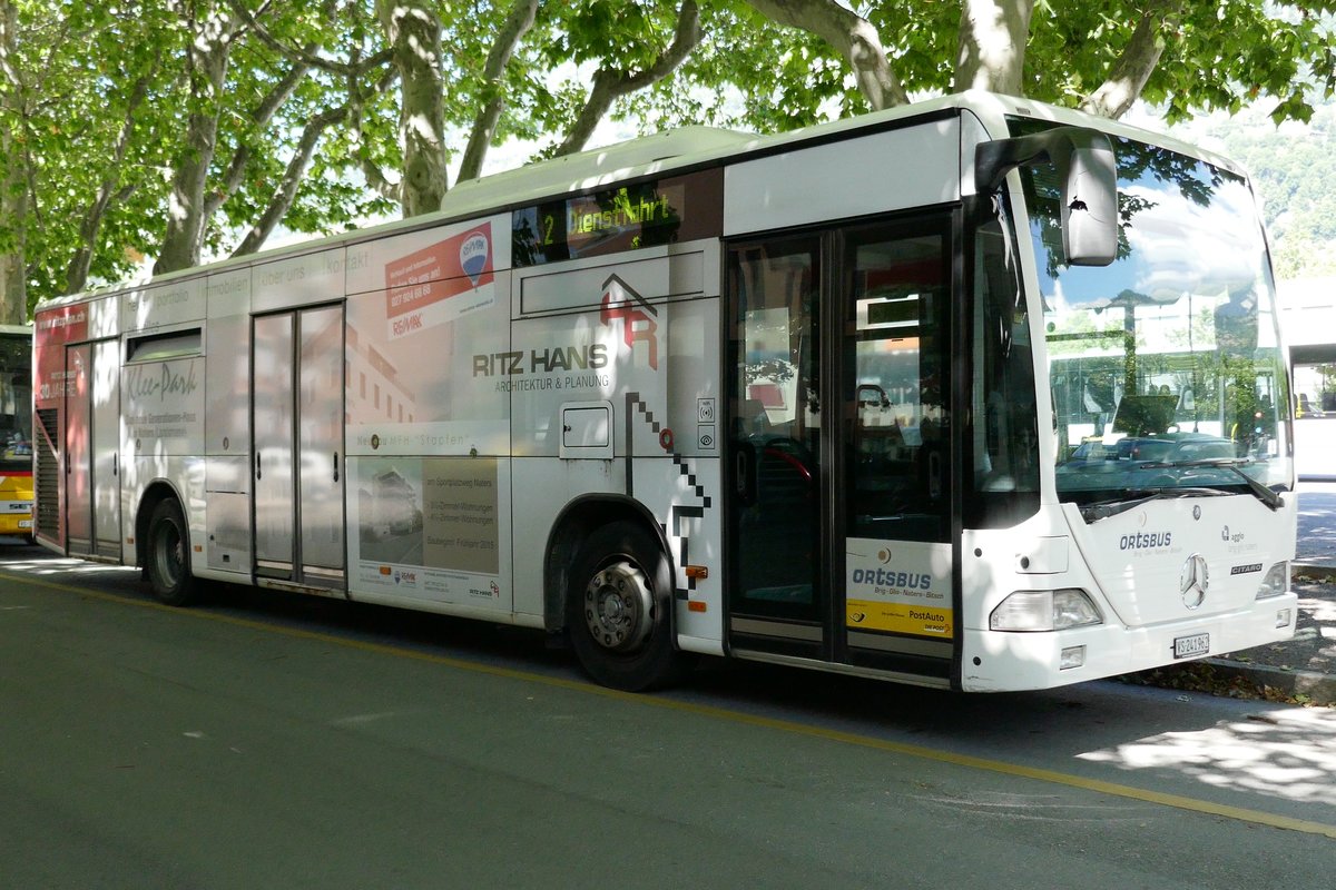 Ein Citaro vom Ortsbus Brig-Glis am 29.7.16 auf dem Zitkusplatz in Brog abgestellt.