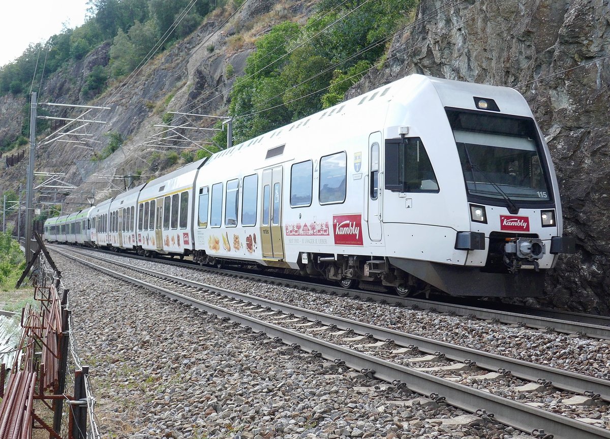 Kambly Lötschberger 115  Trubschachen II  am 23.7.18 auf der Südrampe vor Brig.