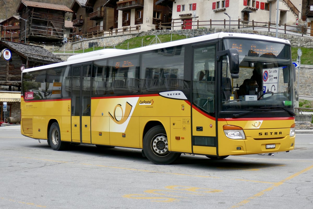 PostAuto Setra 415H vom PU transport sierre annivers region sarl, Sierre am 19.4.19 in Vissoie Post.
