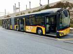 Der Solaris Urbino 18 '11629'  VS 552 959  der Regie Sitten am 11.9.21 auf dem Bahnhofplatz Visp.